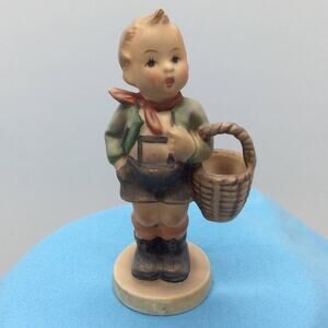 Goebel Hummel Figurine Village Boy TMK3 51 3/0